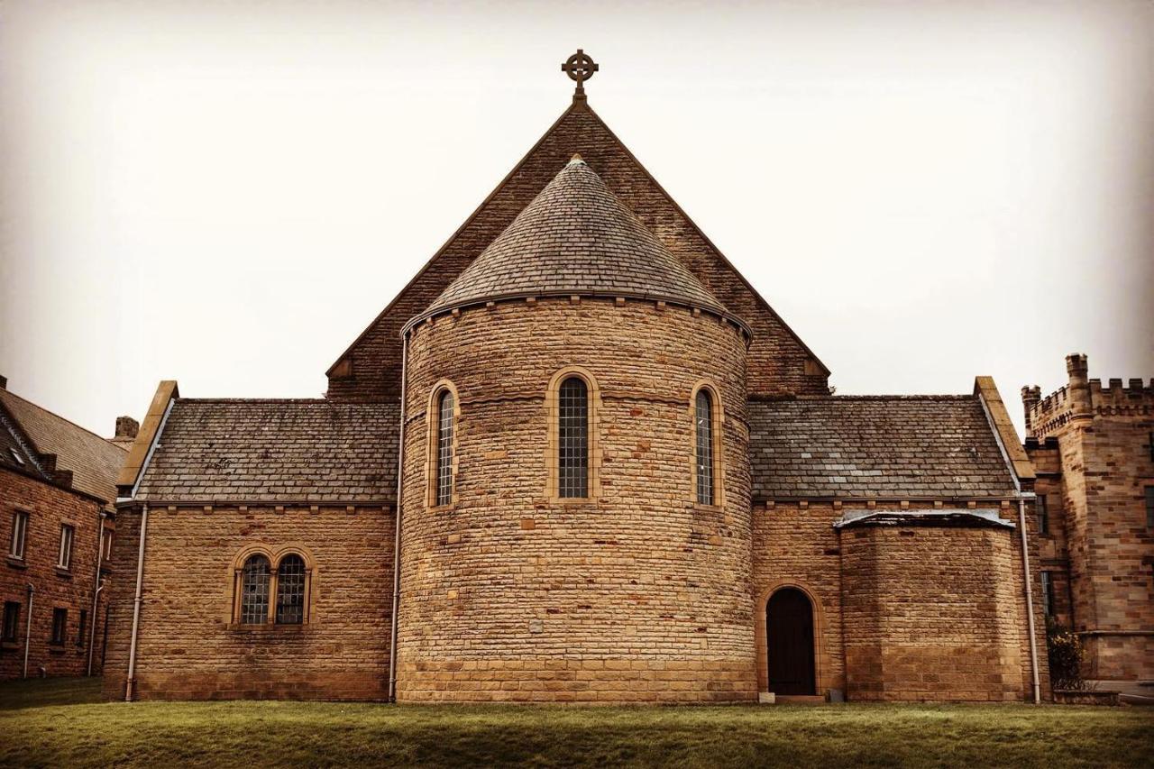 فندق Sneaton Castle ويتبي المظهر الخارجي الصورة